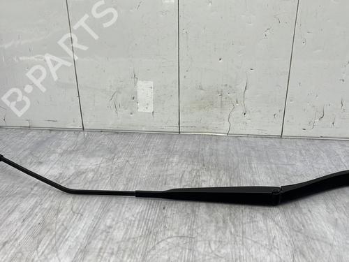 Used Front windshield wiper arm ALFA ROMEO MITO (955_) 1.4 TJet (955AXA1B) (155 hp) 23683347