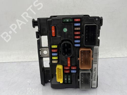 Used Fuse box CITROËN C3 II (SC_) 1.4 HDi 70 (SC8HZC, SC8HR0, SC8HP4) (68 hp) 28538271