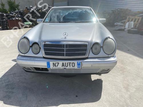 Dashboard MERCEDES-BENZ E-CLASS (W210) E 240 (210.061) | BP36440136C46 - Image 105