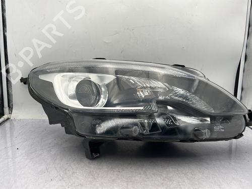 Faro derecho PEUGEOT 2008 I (CU_) 1.2 VTi (82 hp) 30876008