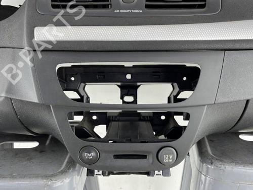 Dashboard RENAULT MEGANE III Grandtour (KZ0/1) 1.5 dCi (KZ09, KZ0D, KZ1G, KZ29, KZ14, KZ1W, KZ10, KZ1F,... | BP23753500C46 