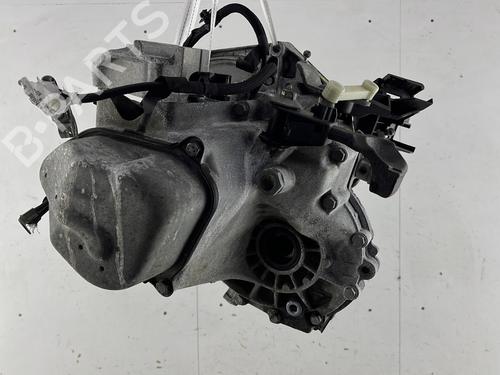 Getriebe für Getriebe CITROËN C3 II (SC_) 1.4 (73 hp) 33828083 33828083