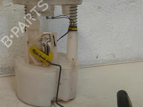 Drivstoffpumpe RENAULT CLIO II (BB_, CB_) 1.5 dCi (B/CB07) 8200128479