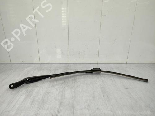 Front windshield wiper arm PEUGEOT 208 I (CA_, CC_) 1.2 VTI 82 | BP23720744C143 