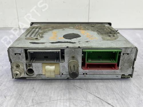 Used Radio Radio RENAULT LAGUNA II Grandtour (KG0/1_) 1.9 dCi (KG0G) (120 hp) 23704276 23704276