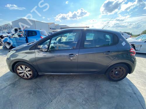 Used Left front door Left front door 38111544 38111544