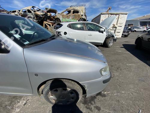 Used Right front fenders Right front fenders 38779989 38779989