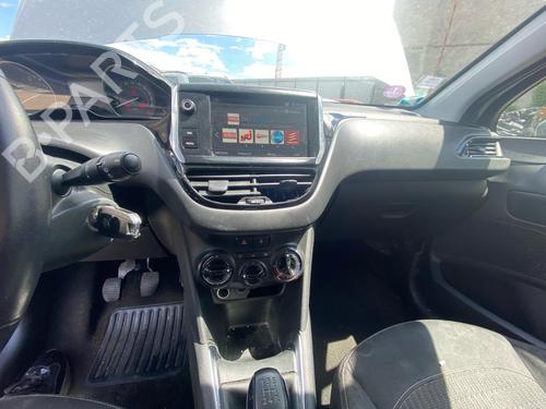 Instrumentbræt Instrumentbræt PEUGEOT 208 I (CA_, CC_) 1.2 PureTech 82 (82 hp) 36439981 36439981
