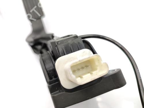 Used Pedal CITROËN C4 I (LC_) 1.6 HDi (90 hp) 23720541