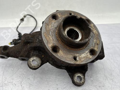 Used Left front steering knuckle DACIA LOGAN MCV II TCe 90 (K8M1, K8MA, K8AC) (90 hp) 25913020