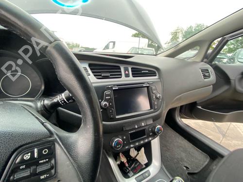 Dashboard KIA CEE'D Sportswagon (JD) 1.6 CRDi 110 | BP38479553C46 - Image 3
