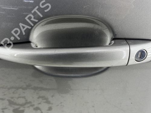 Used Left front door Left front door 30147904 30147904