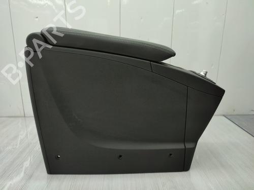Used Armrest / Center console Armrest / Center console RENAULT SCÉNIC III (JZ0/1_) 1.6 dCi (JZ00, JZ12) (130 hp) 27714533 27714533