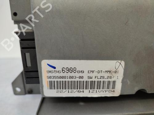 display-monitor-citroen-c5-ii-rc_-2004-2005-2006-2007-2008-23712140 main image