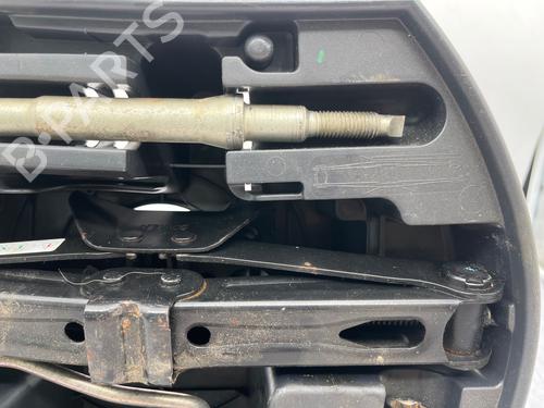 Used Jack Kit Jack Kit PEUGEOT 207 (WA_, WC_) 1.6 HDi (92 hp) 36173329 36173329