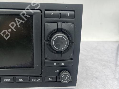Used Radio AUDI A4 B7 (8EC) 2.0 TDI (170 hp) 30674922