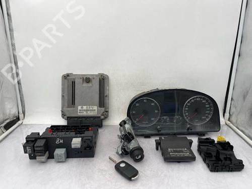Used Electronic module Electronic module VW TOURAN (1T1, 1T2) 1.9 TDI (100 hp) 40092546 40092546