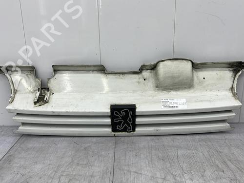 Grill PEUGEOT 405 I (15B) 1.9 (109 hp) 23703241