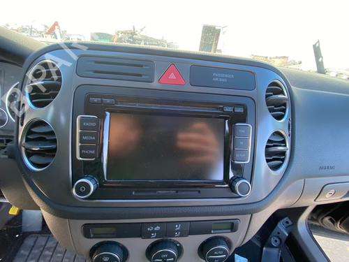 Left tailgate light VW TIGUAN (5N_) 2.0 TDI | BP37531109C79 - Image 10