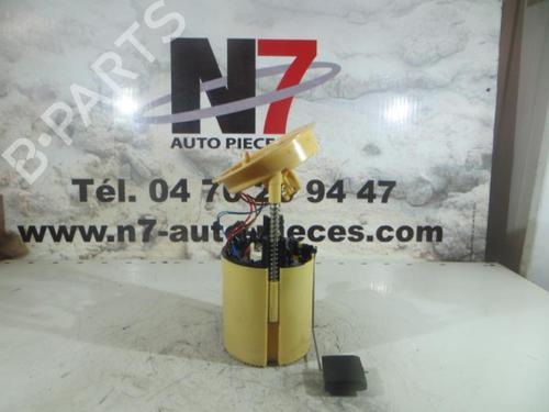 Used Fuel pump BMW 3 Coupe (E92) 320 d (163 hp) 23679342