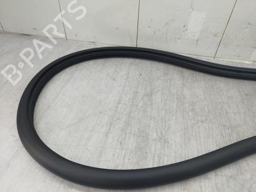 Rubber door seal PEUGEOT 208 II (UB_, UP_, UW_, UJ_) 1.2 PureTech 75 | BP26617771C142 