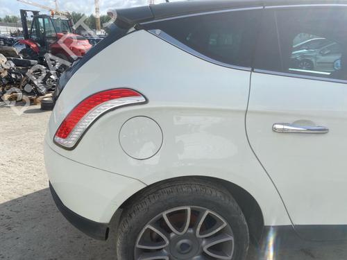 Used Right rear door Right rear door LANCIA DELTA III (844_) 2.0 D Multijet (844.AXD1A, 844.AXM1A) (165 hp) 36427845 36427845