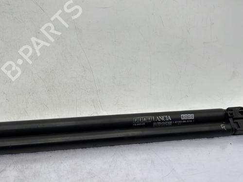 Used Tailgate lift support Tailgate lift support FIAT UNO (146_, 158_) 1.0 (146E) (42 hp) 23755283 23755283