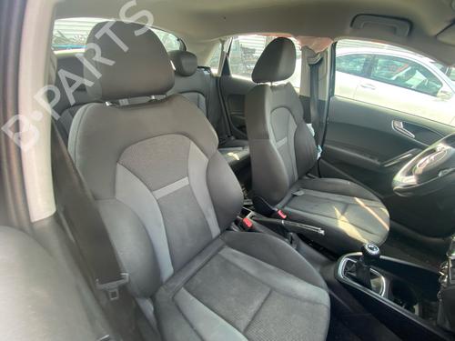 Dashboard AUDI A1 Sportback (8XA, 8XF) 1.4 TDI | BP37451023C46 - Image 98