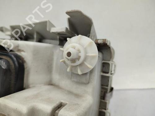 Right headlight VW POLO III (6N1) 60 1.4 | BP23749429C29