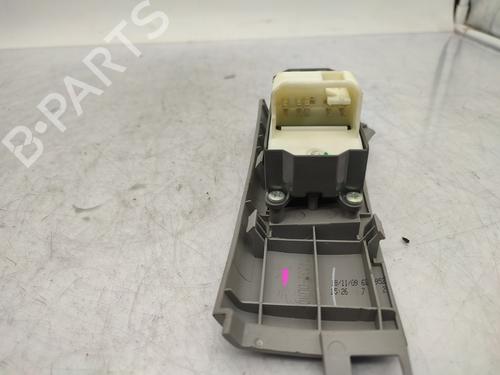 Used Left front window switch Left front window switch TOYOTA YARIS (_P9_) 1.4 D-4D (NLP90_, NLP90R) (90 hp) 23684510 23684510