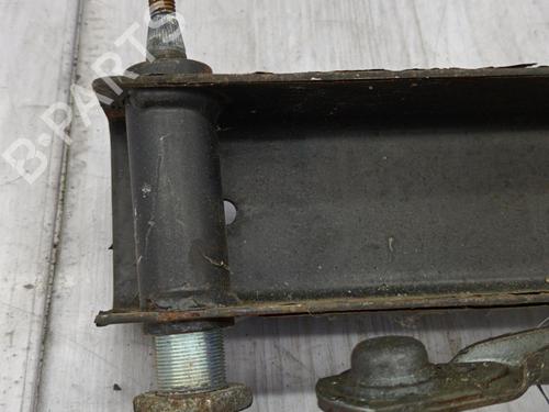 Used Front wiper motor RENAULT MASTER I Van (T__) 28-35 2,5 D (75 hp) 23707156
