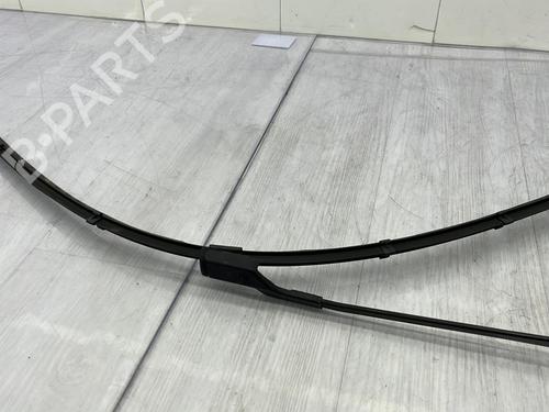 Used Front windshield wiper arm PEUGEOT 3008 I MPV (0U_) 1.6 HDi (109 hp) 23703956