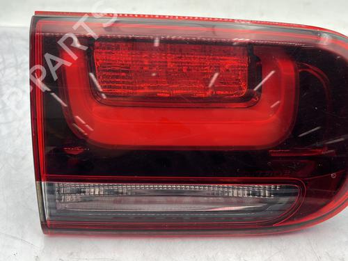 left-tailgate-light-citroen-c4-cactus-2014-32980580 main image