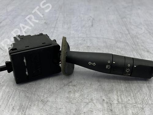 Used Switch Switch PEUGEOT 206 Hatchback (2A/C) 1.4 i (75 hp) 23674512 23674512