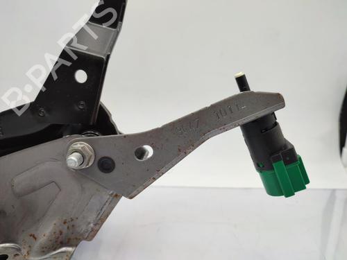 Used Break pedal Break pedal PEUGEOT 308 II (LB_, LP_, LW_, LH_, L3_) 1.6 HDi (92 hp) 23712576 23712576