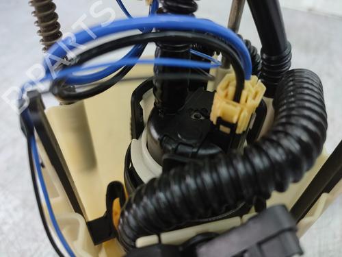 Used Fuel pump Fuel pump MERCEDES-BENZ C-CLASS T-Model (S204) C 220 CDI (204.202) (170 hp) 26936763 26936763