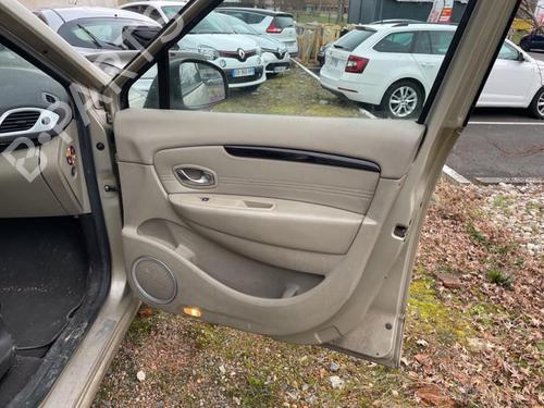 Dashboard RENAULT SCÉNIC III (JZ0/1_) 1.9 dCi (JZ0J, JZ1J, JZ1K, JZ1S) | BP23697523C46 - Image 43