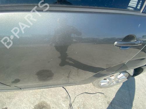 Dør venstre bagtil Dør venstre bagtil TOYOTA COROLLA Verso (ZER_, ZZE12_, R1_) 2.0 D-4D (CUR10_, CUR10R) (116 hp) 36956575 36956575