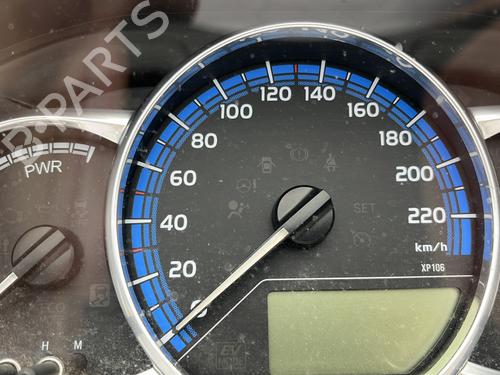 Used Instrument cluster Instrument cluster TOYOTA YARIS (_P13_) 1.5 Hybrid (NHP130_, NHP130) (101 hp) 32491992 32491992