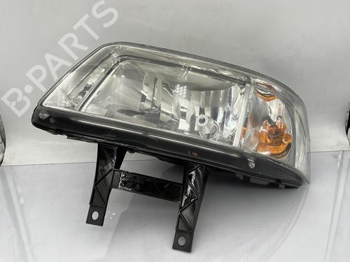 Used Left headlight VW TRANSPORTER T5 Van (7HA, 7HH, 7EA, 7EH) 1.9 TDI (84 hp) 28103481