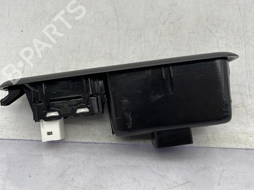 Right rear window switch CITROËN C3 III (SX) 1.2 THP 110 (SXHNPS, SXHNZT, SXHNZ6) | BP29372547I28 
