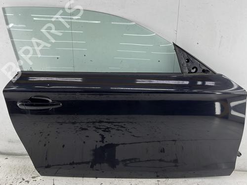Porta frente direita BMW 1 (E81) 118 d (143 hp) 32323036