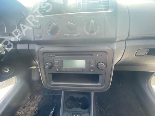Dashboard SKODA FABIA II (542) 1.6 TDI | BP37079446C46 - Image 44