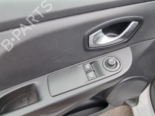 Left tailgate light RENAULT CLIO IV (BH_) 0.9 TCe 90 (BHNF, BHMA, BHMH, BHJK, BHJR) | BP23731974C79 - Image 31