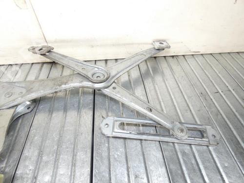 Used Front left window mechanism Front left window mechanism MERCEDES-BENZ E-CLASS (W210) E 220 CDI (210.006) (125 hp) 23671386 23671386