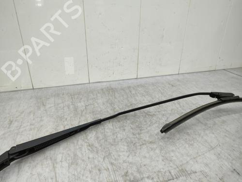 Front windshield wiper arm RENAULT SCÉNIC III (JZ0/1_) 1.5 dCi | BP23718935C143 