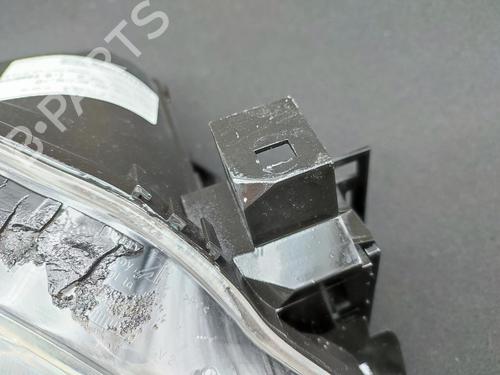 Right headlight FORD MONDEO III (B5Y) 1.8 16V | BP23696297C29 