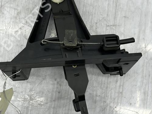 Used Climate control FORD FIESTA III (GFJ) 1.1 (55 hp) 23704685