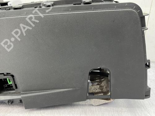 Middle console PEUGEOT 5008 (0U_, 0E_) 2.0 HDi 150 / BlueHDi 150 | BP23683373I22 
