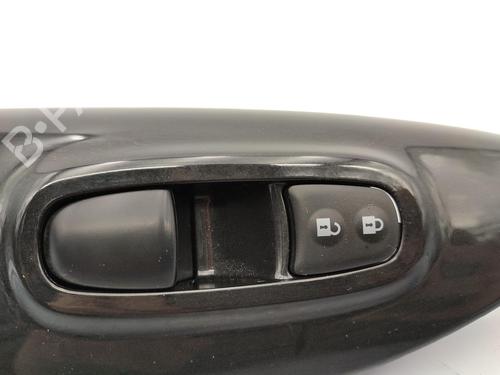 Used Right front window switch NISSAN JUKE (F15) 1.5 dCi (110 hp) 23719701
